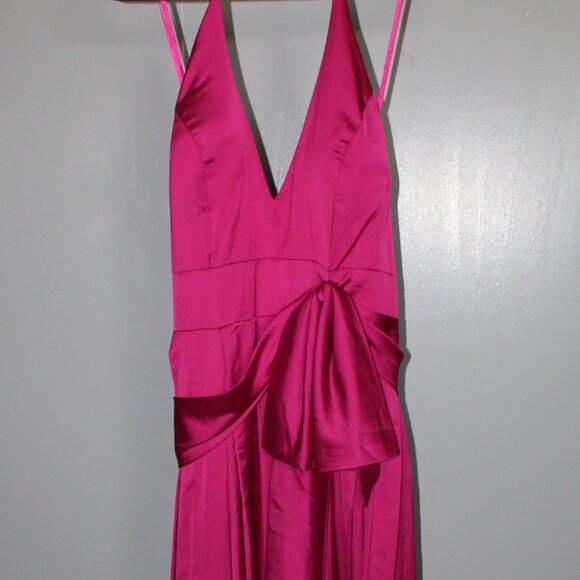 NWT Mac Duggal 26531 Halter Strap Soft Tie Gown in Magenta Pink Size 12 - Picture 4 of 8